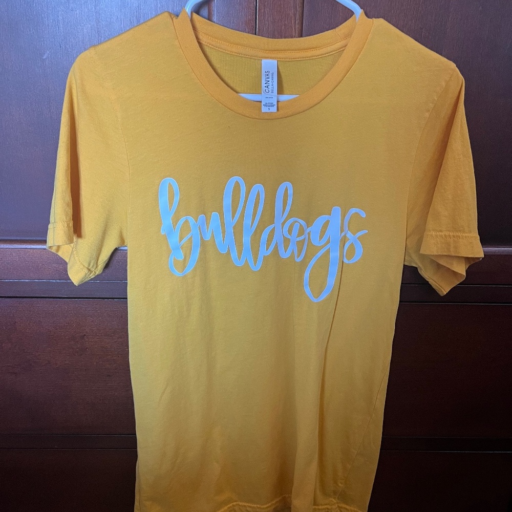 BULLDOGS TSHIRT